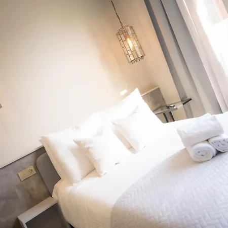 Newly Build Utopia Penthouse 7-minutes From Rotterdam Cs App3 *